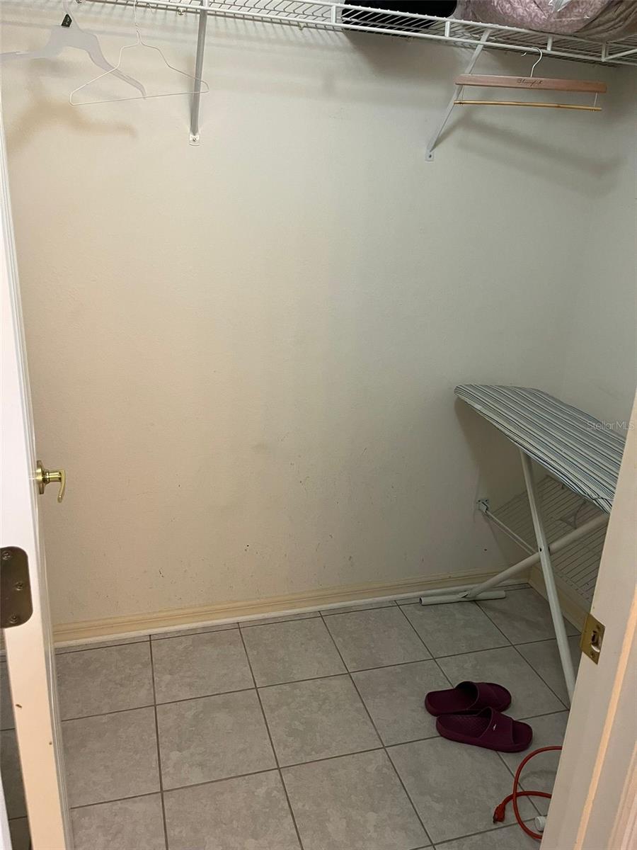 Image 13 of 31 For 3549 Manor Loop