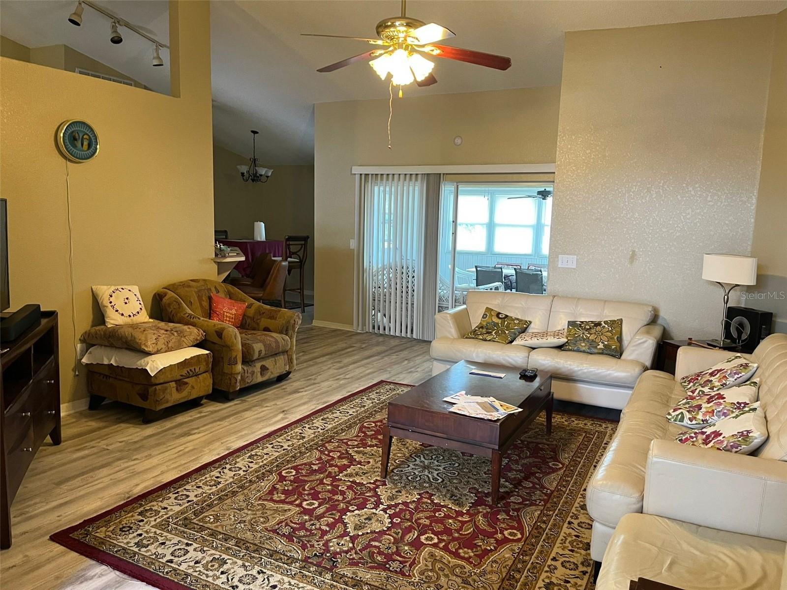 Image 27 of 31 For 3549 Manor Loop