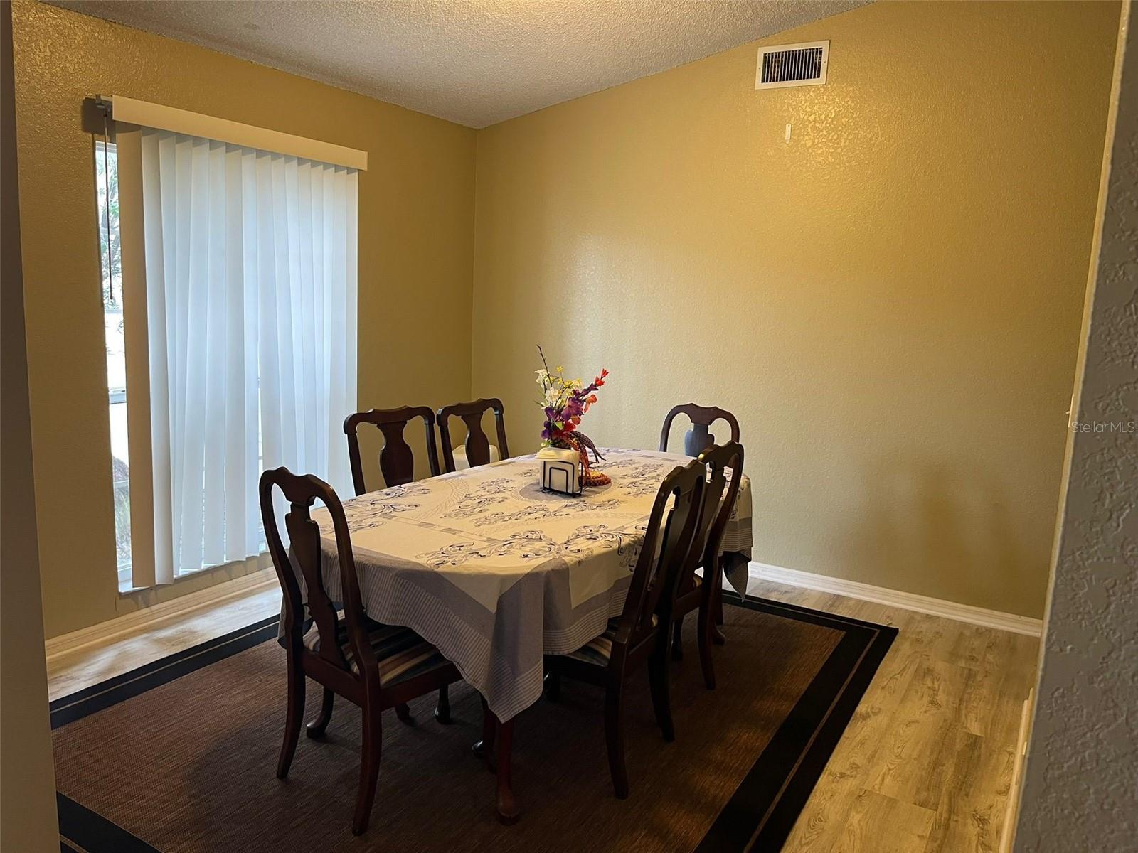 Image 28 of 31 For 3549 Manor Loop