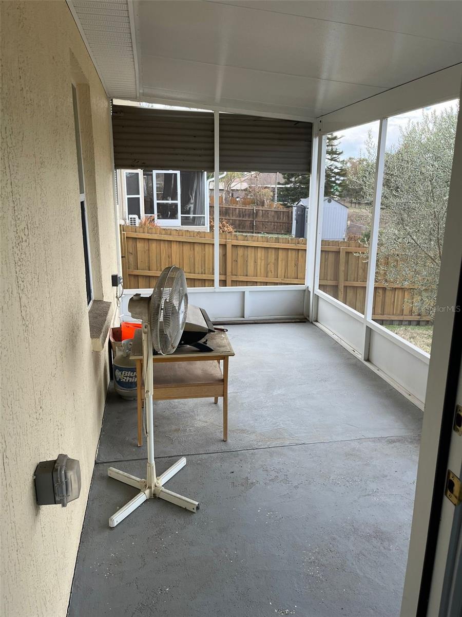 Image 5 of 31 For 3549 Manor Loop