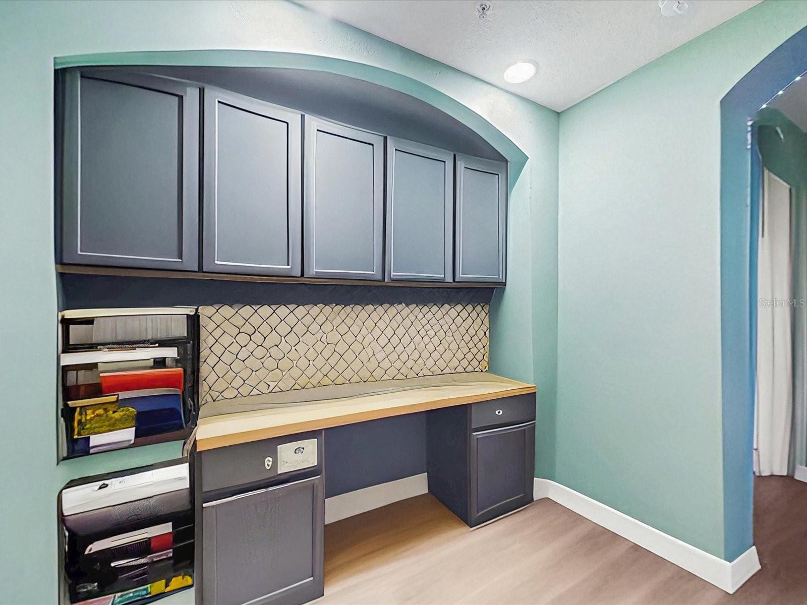 Image 25 of 35 For 2947 Langdon Lane S