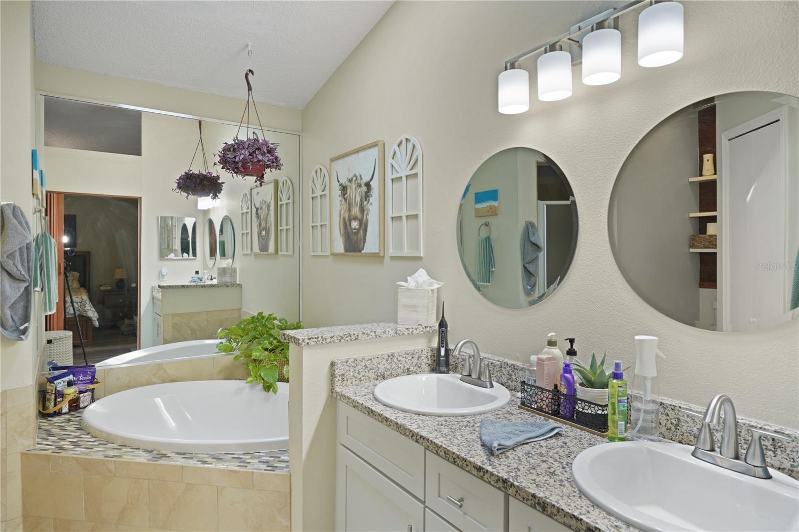 Image 10 of 13 For 1708 Chatham Circle