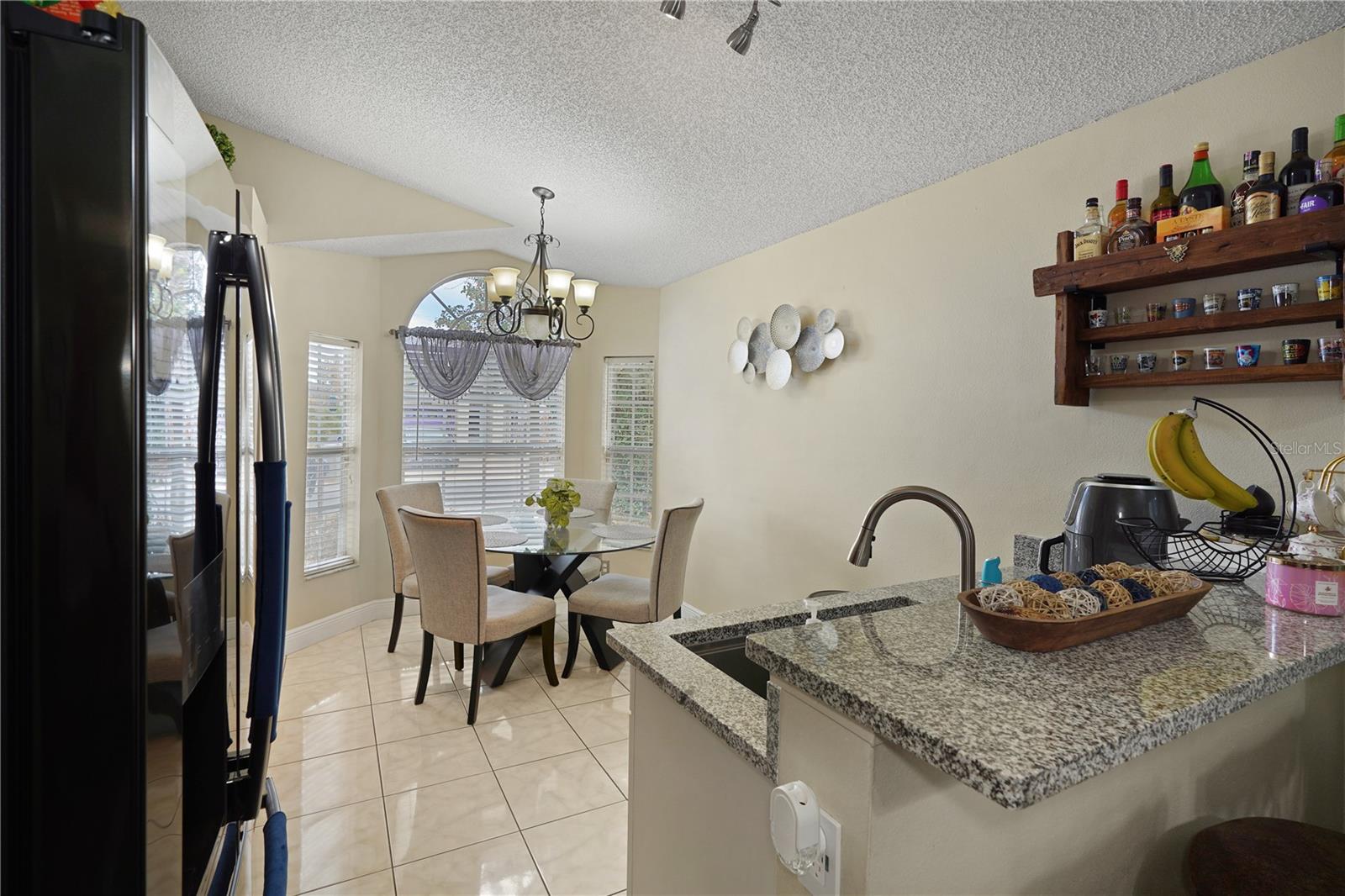 Image 4 of 13 For 1708 Chatham Circle