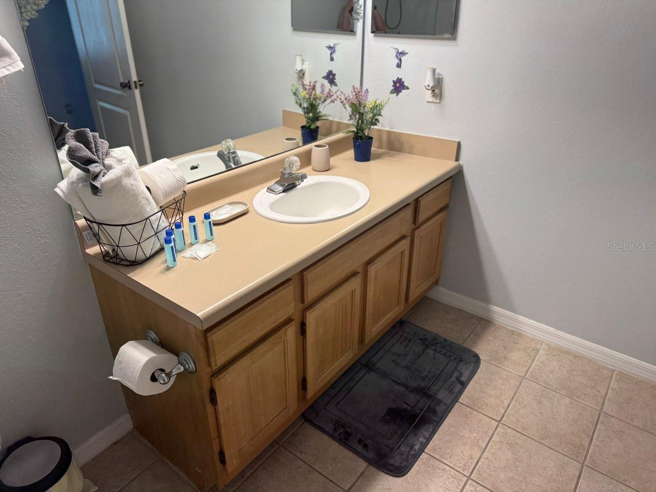 Image 19 of 27 For 5006 Mangrove Alley 201