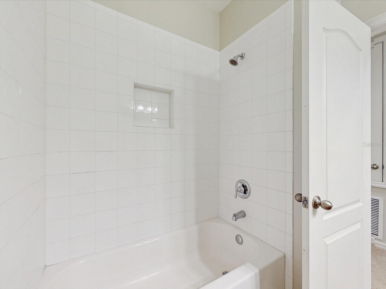 Image 24 of 32 For 7249 Shadeview Alley