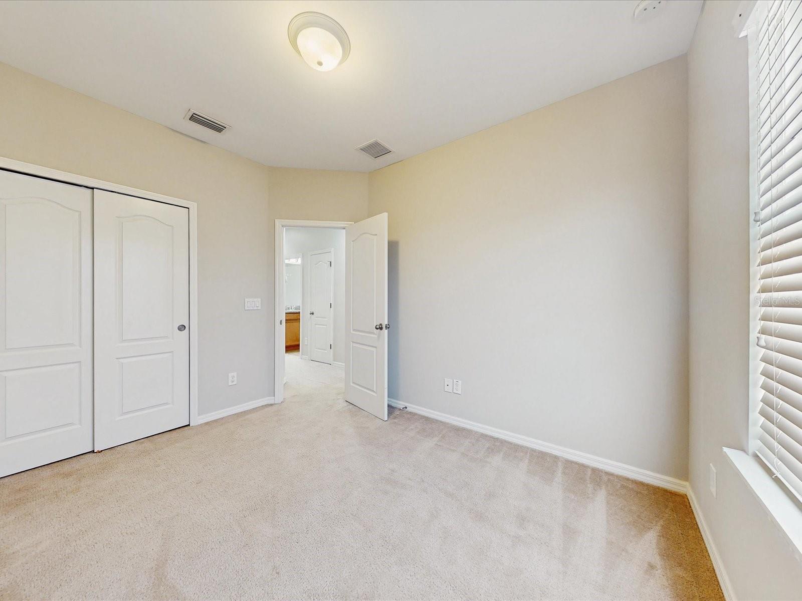 Image 28 of 32 For 7249 Shadeview Alley