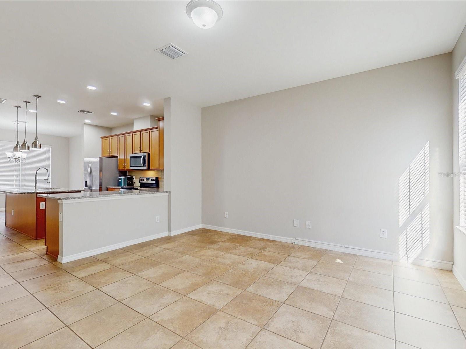 Image 4 of 32 For 7249 Shadeview Alley