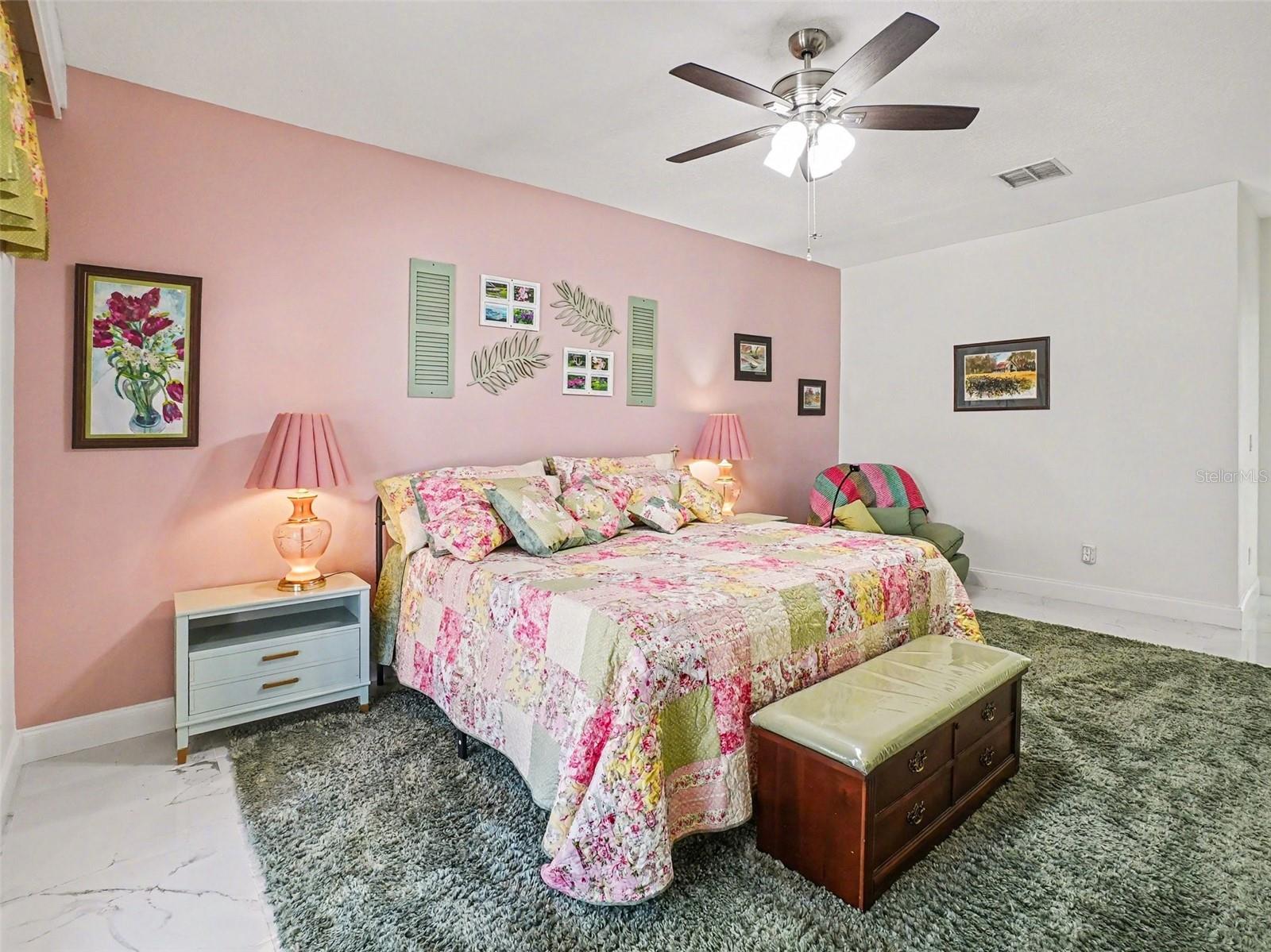 Image 14 of 39 For 2260 Pickford Circle