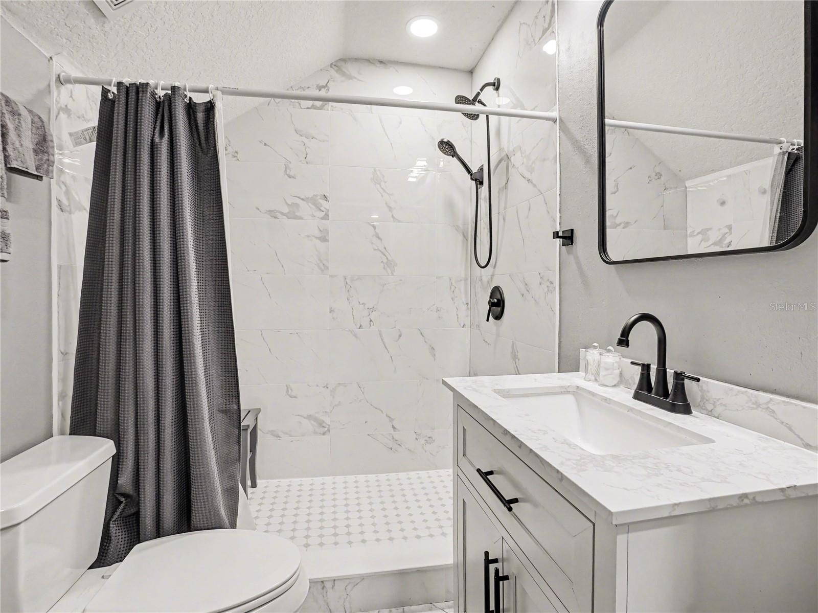 Image 16 of 39 For 2260 Pickford Circle