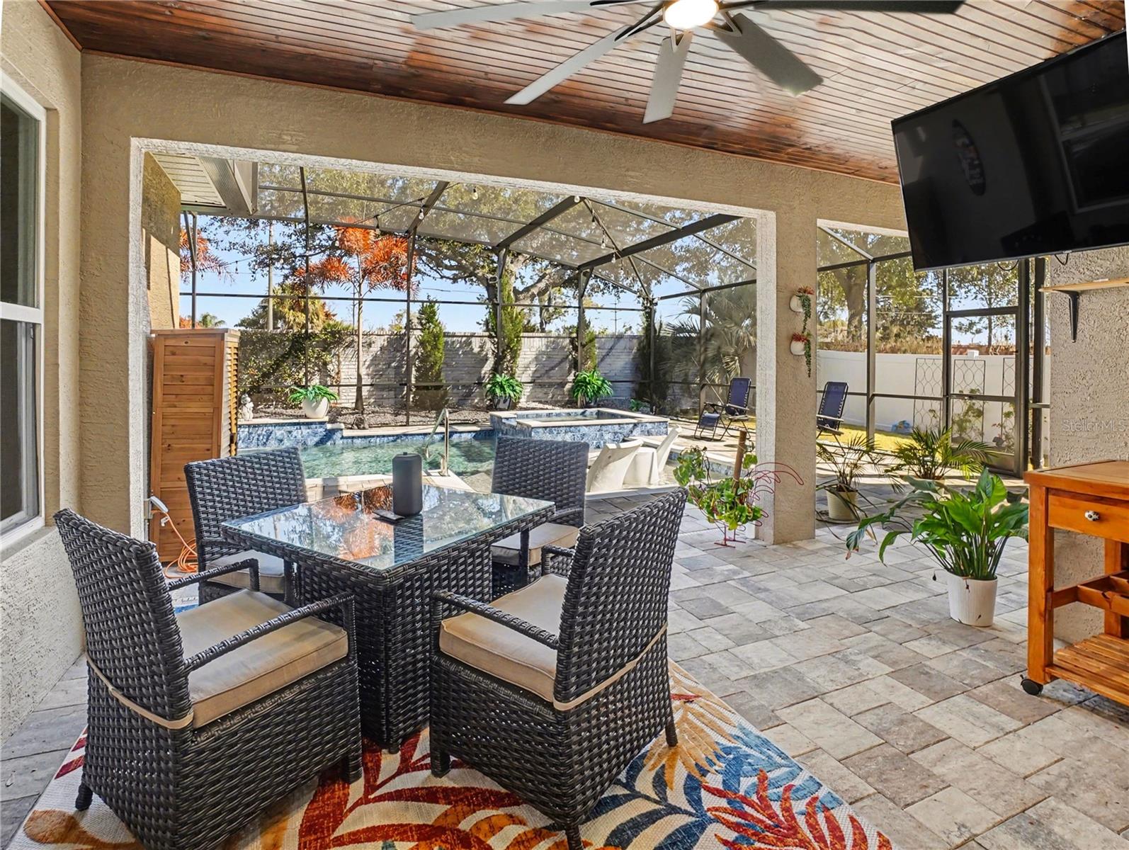 Image 28 of 39 For 2260 Pickford Circle