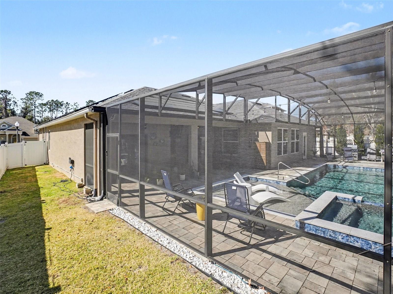 Image 35 of 39 For 2260 Pickford Circle