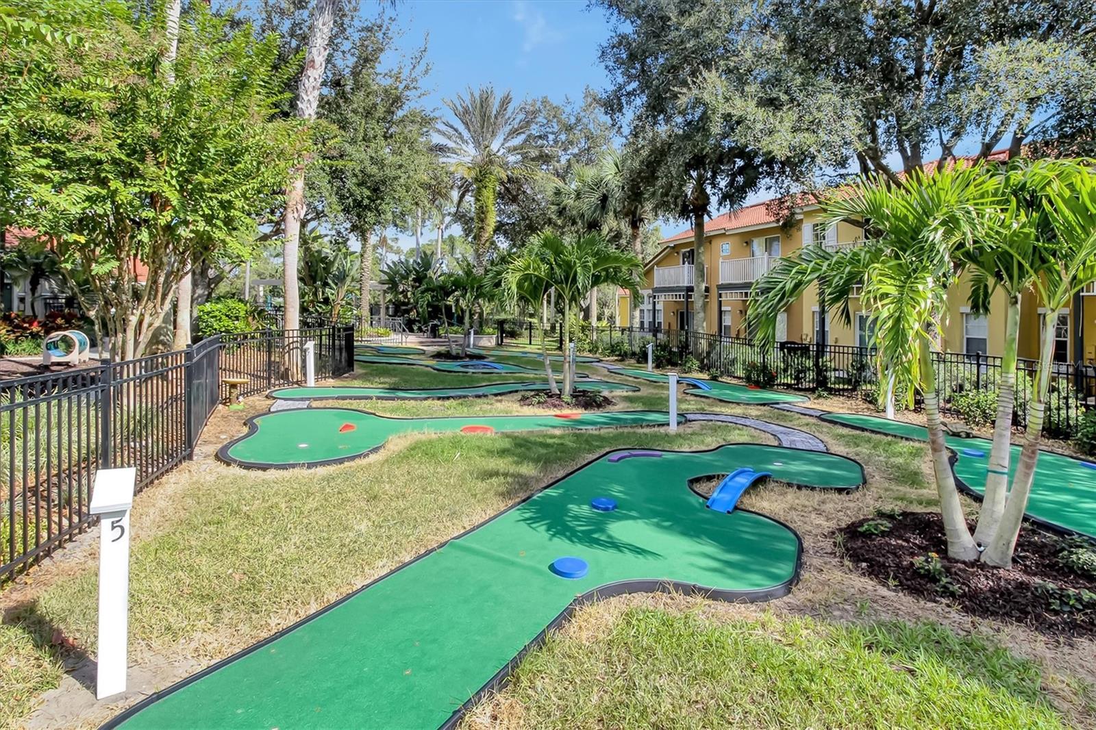 Image 48 of 61 For 2781 Sun Key Place