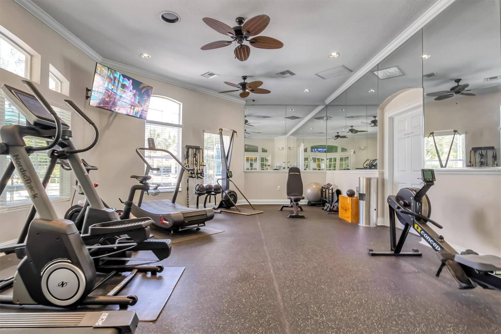 Image 52 of 61 For 2781 Sun Key Place