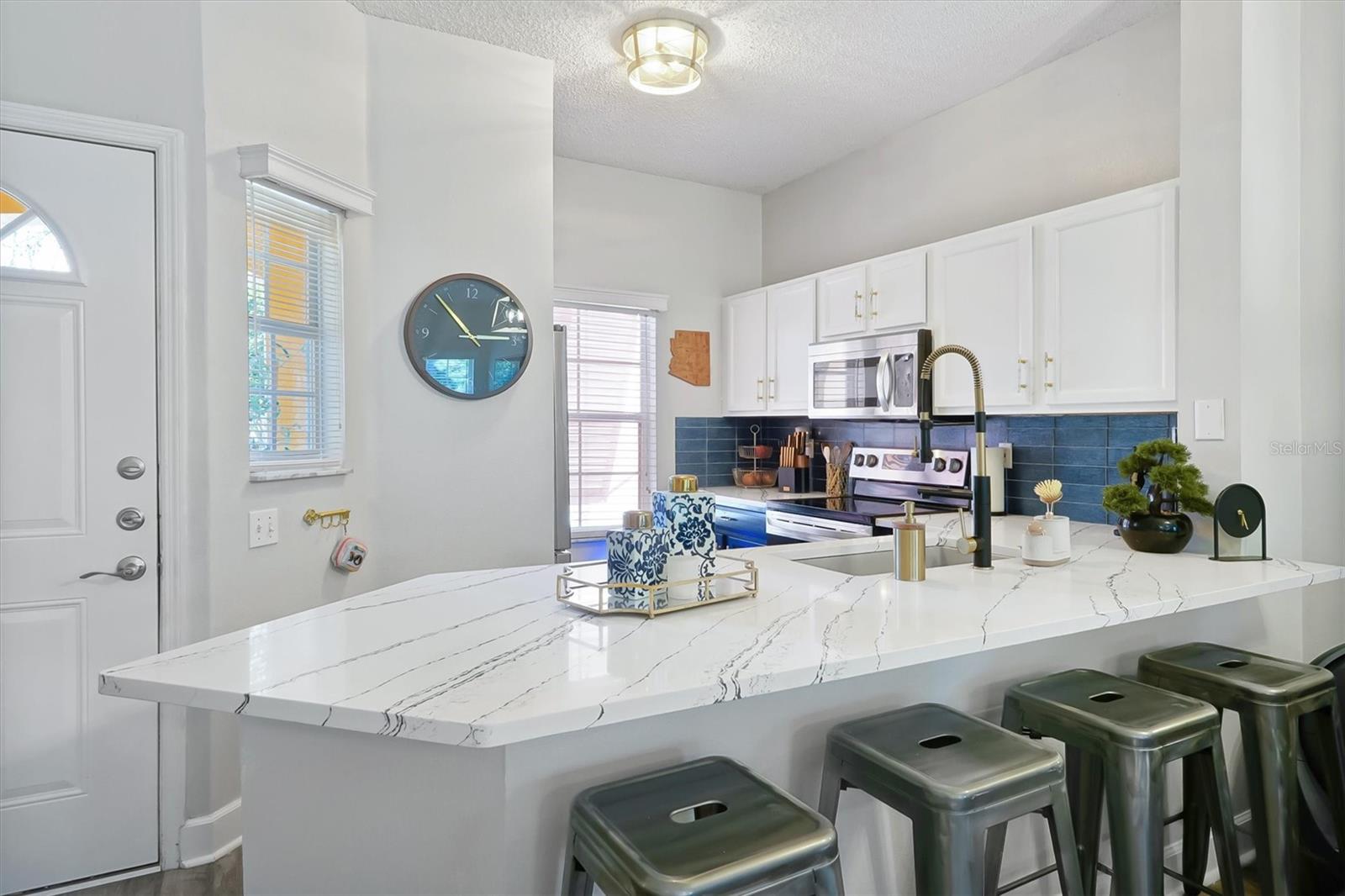 Image 6 of 61 For 2781 Sun Key Place