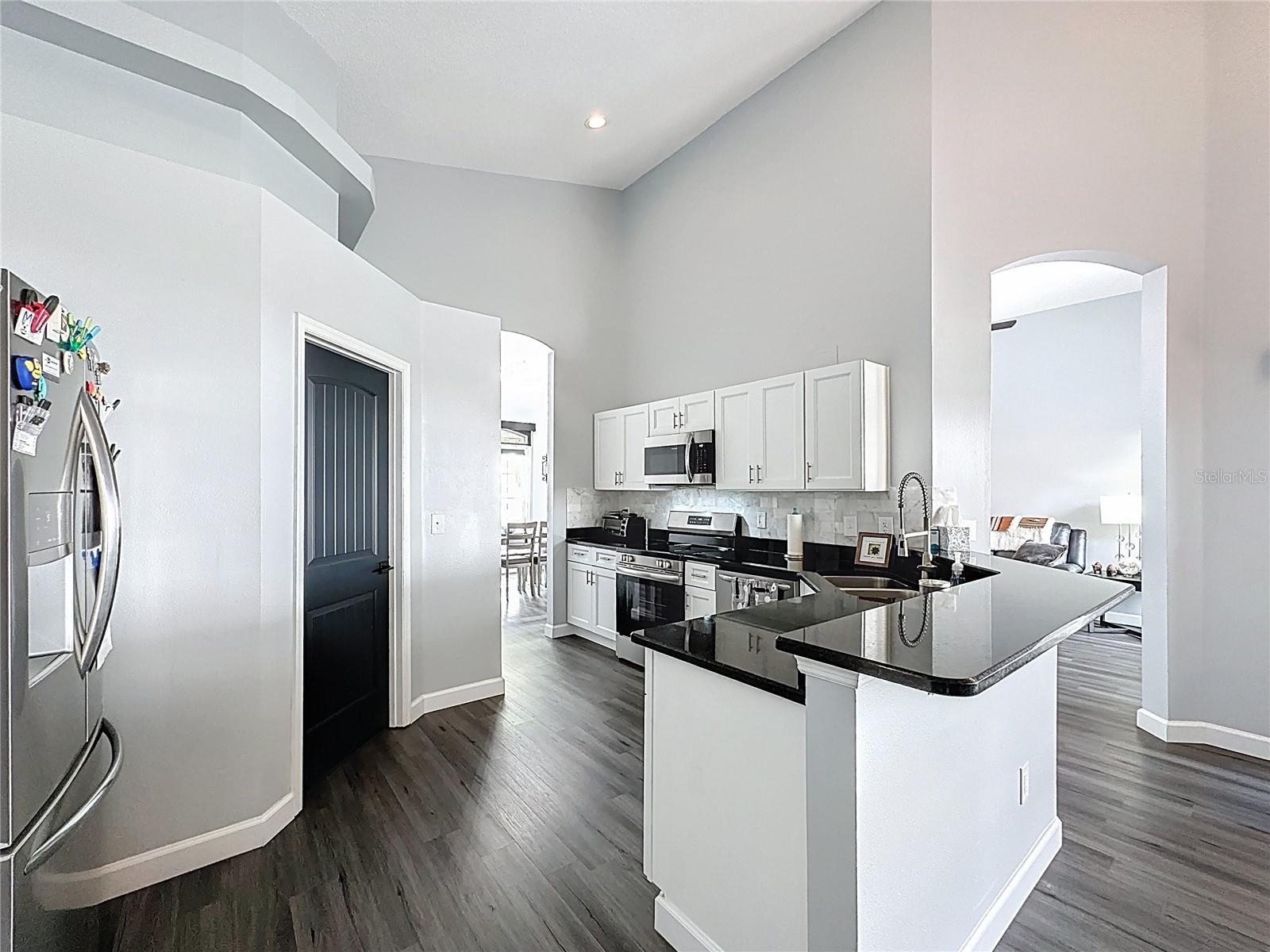 Image 19 of 91 For 1932 Southern Dunes Boulevard