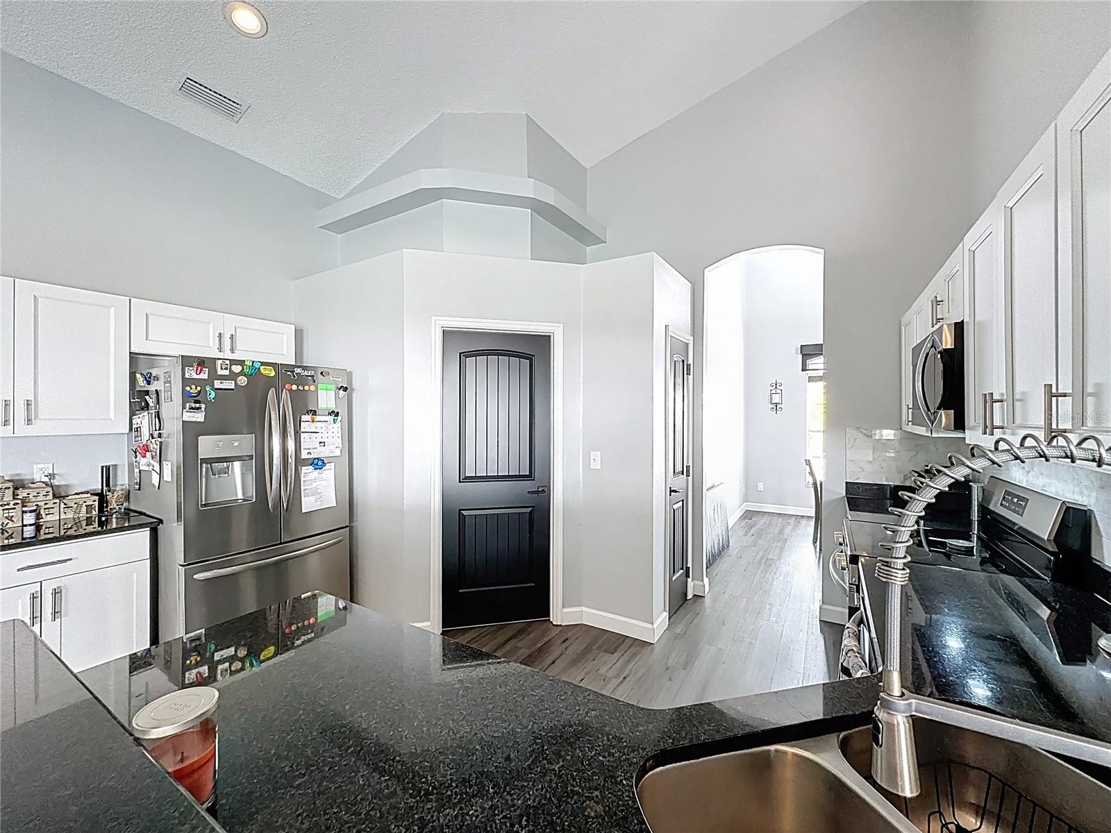 Image 23 of 91 For 1932 Southern Dunes Boulevard