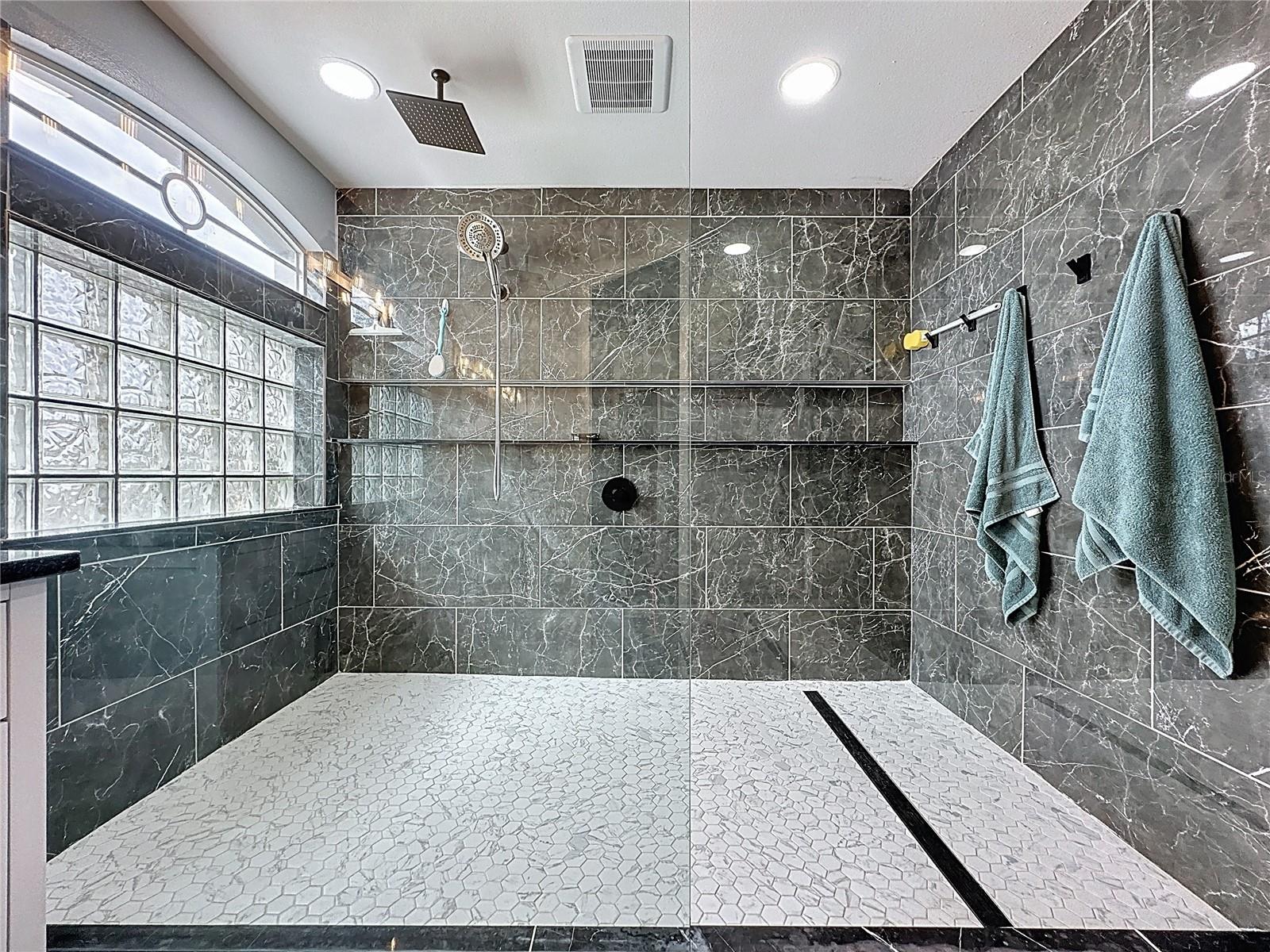 Image 38 of 91 For 1932 Southern Dunes Boulevard