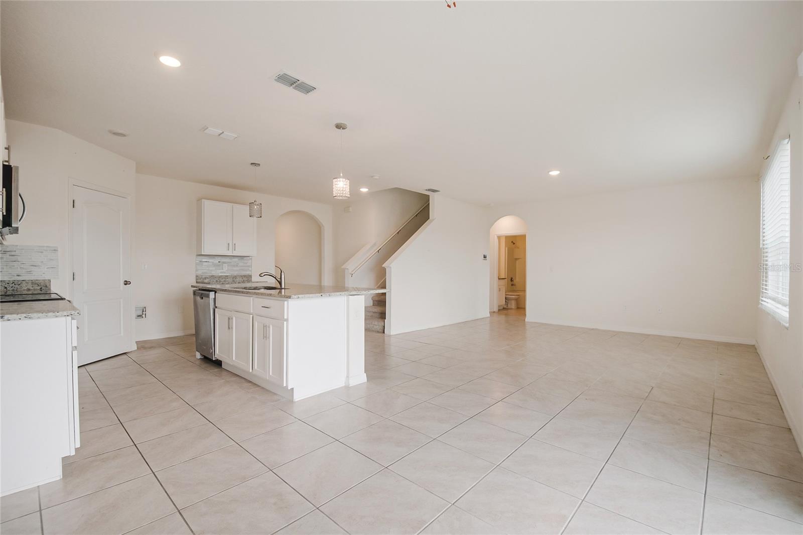 Image 15 of 49 For 2340 Canyon Oak Drive