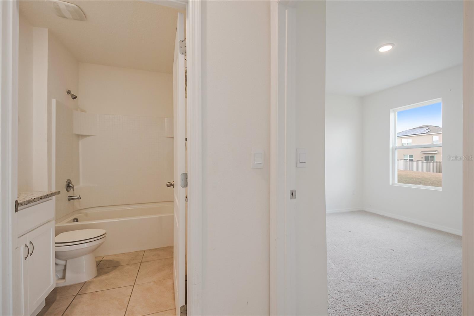 Image 18 of 49 For 2340 Canyon Oak Drive