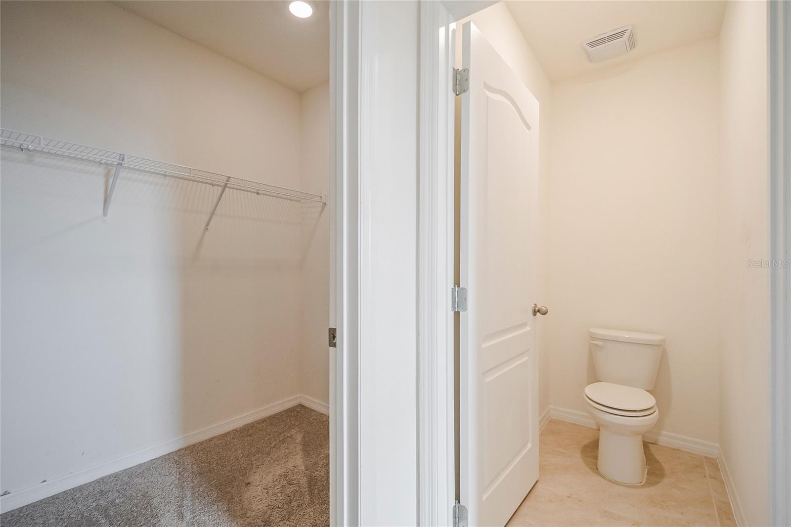 Image 29 of 49 For 2340 Canyon Oak Drive