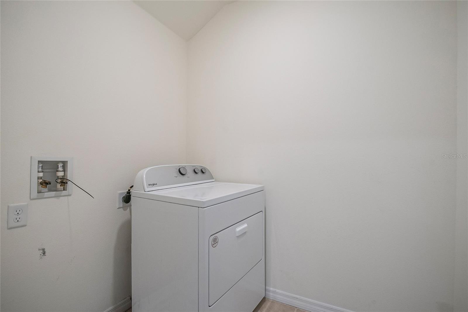 Image 31 of 49 For 2340 Canyon Oak Drive