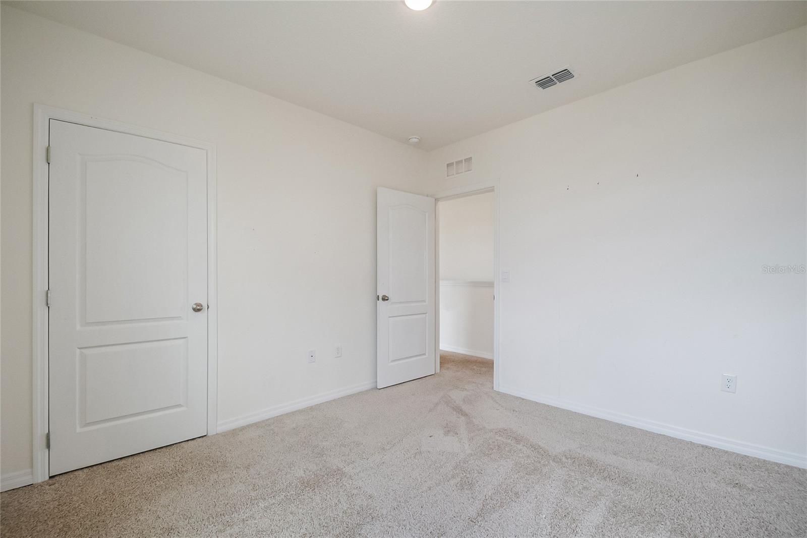 Image 34 of 49 For 2340 Canyon Oak Drive