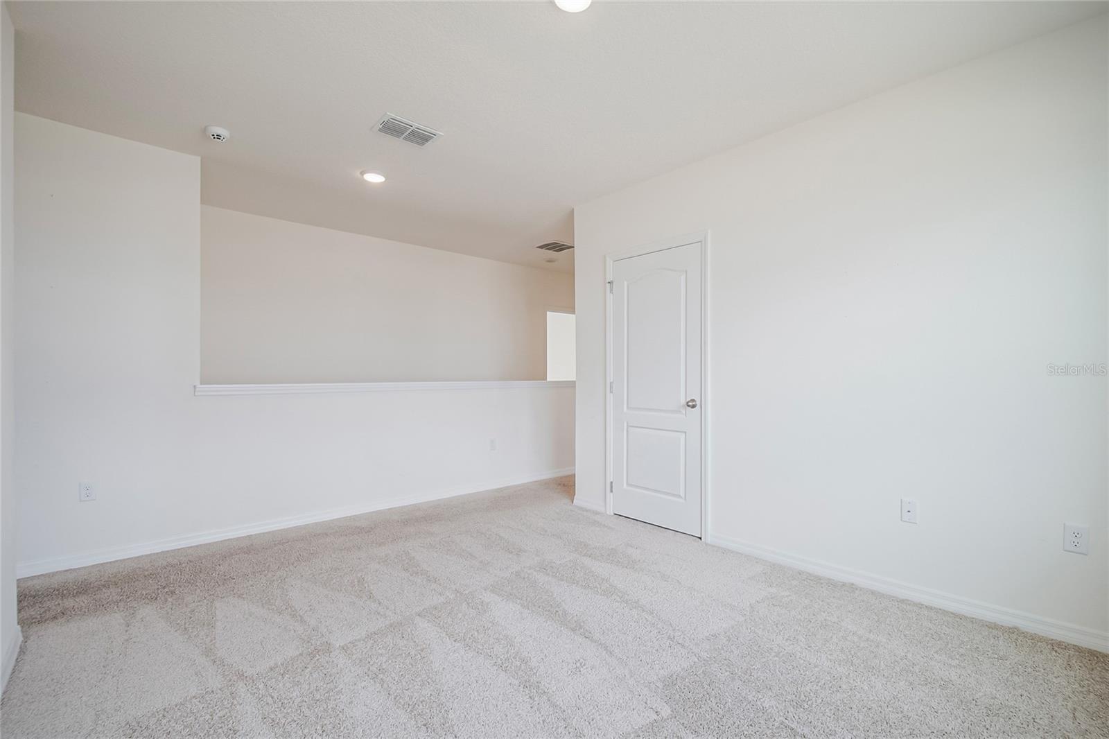 Image 37 of 49 For 2340 Canyon Oak Drive