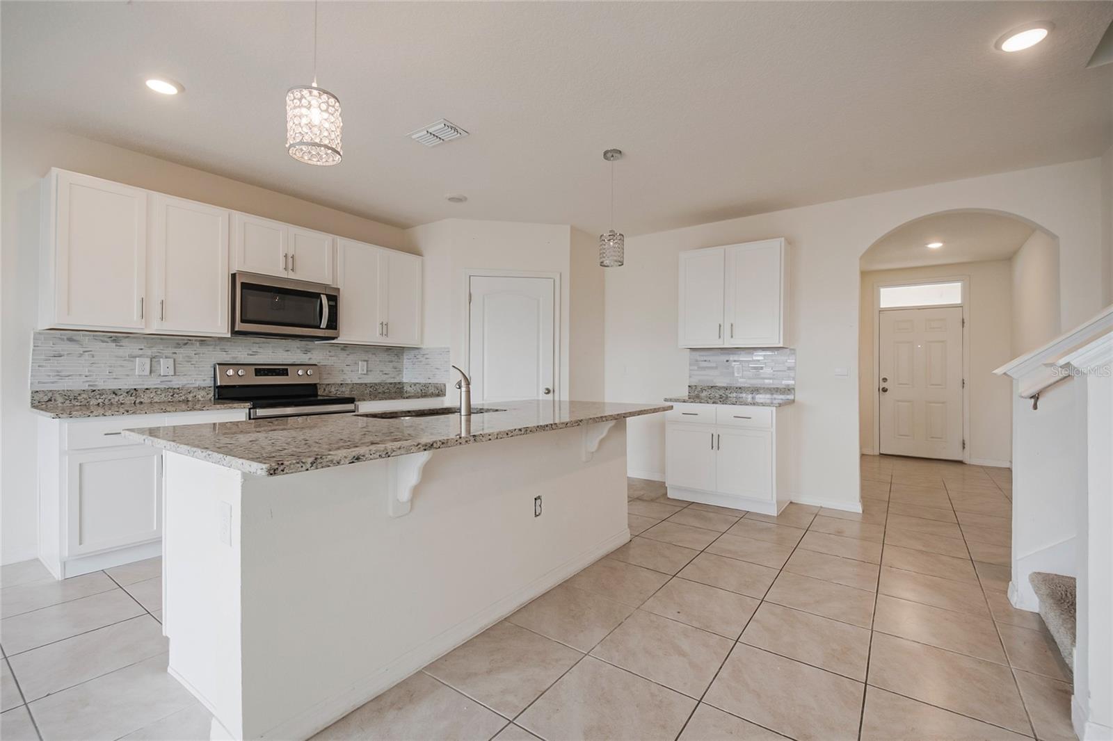 Image 8 of 49 For 2340 Canyon Oak Drive