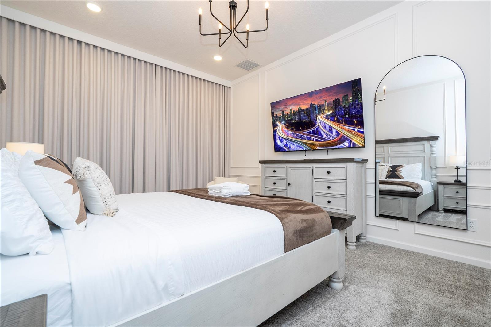 Listing photo id 27 for 5860 High Seas Drive