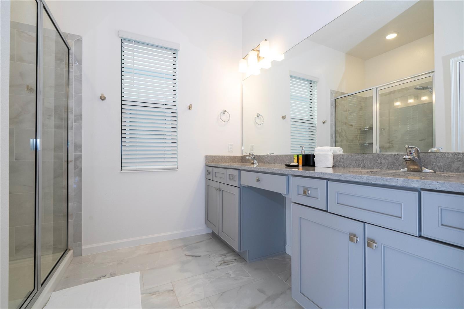 Listing photo id 28 for 5860 High Seas Drive