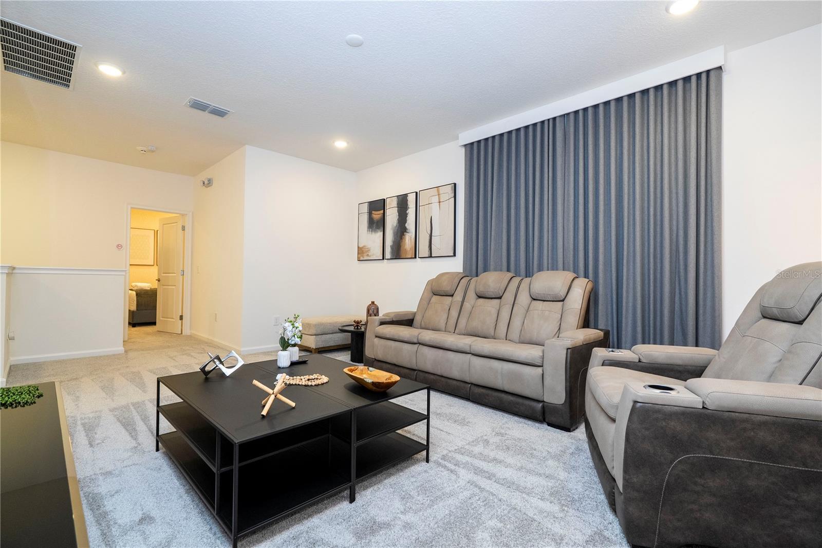 Listing photo id 44 for 5860 High Seas Drive