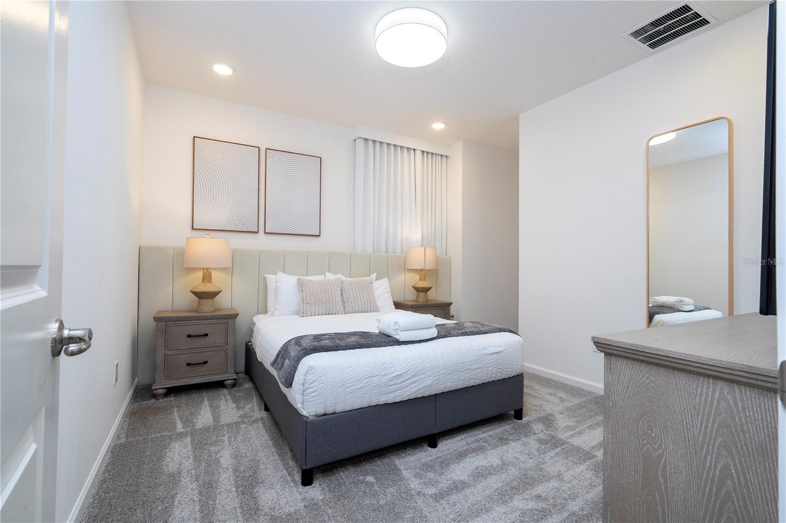 Listing photo id 55 for 5860 High Seas Drive