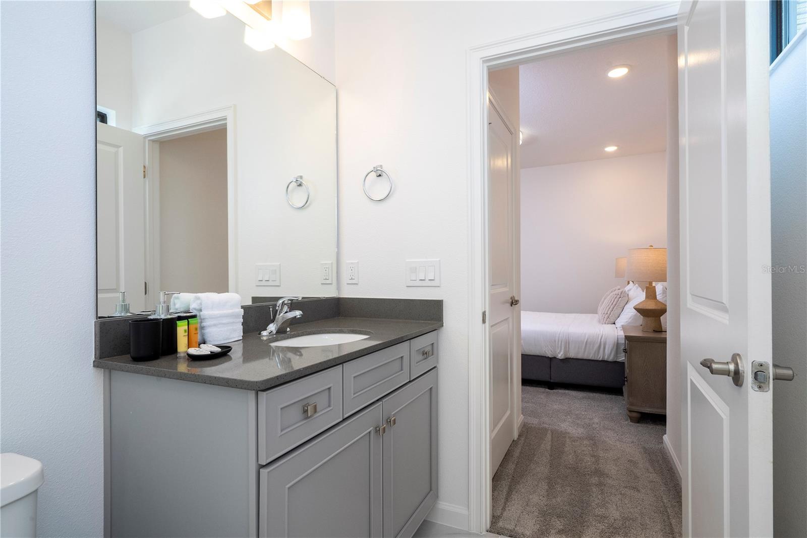 Listing photo id 59 for 5860 High Seas Drive