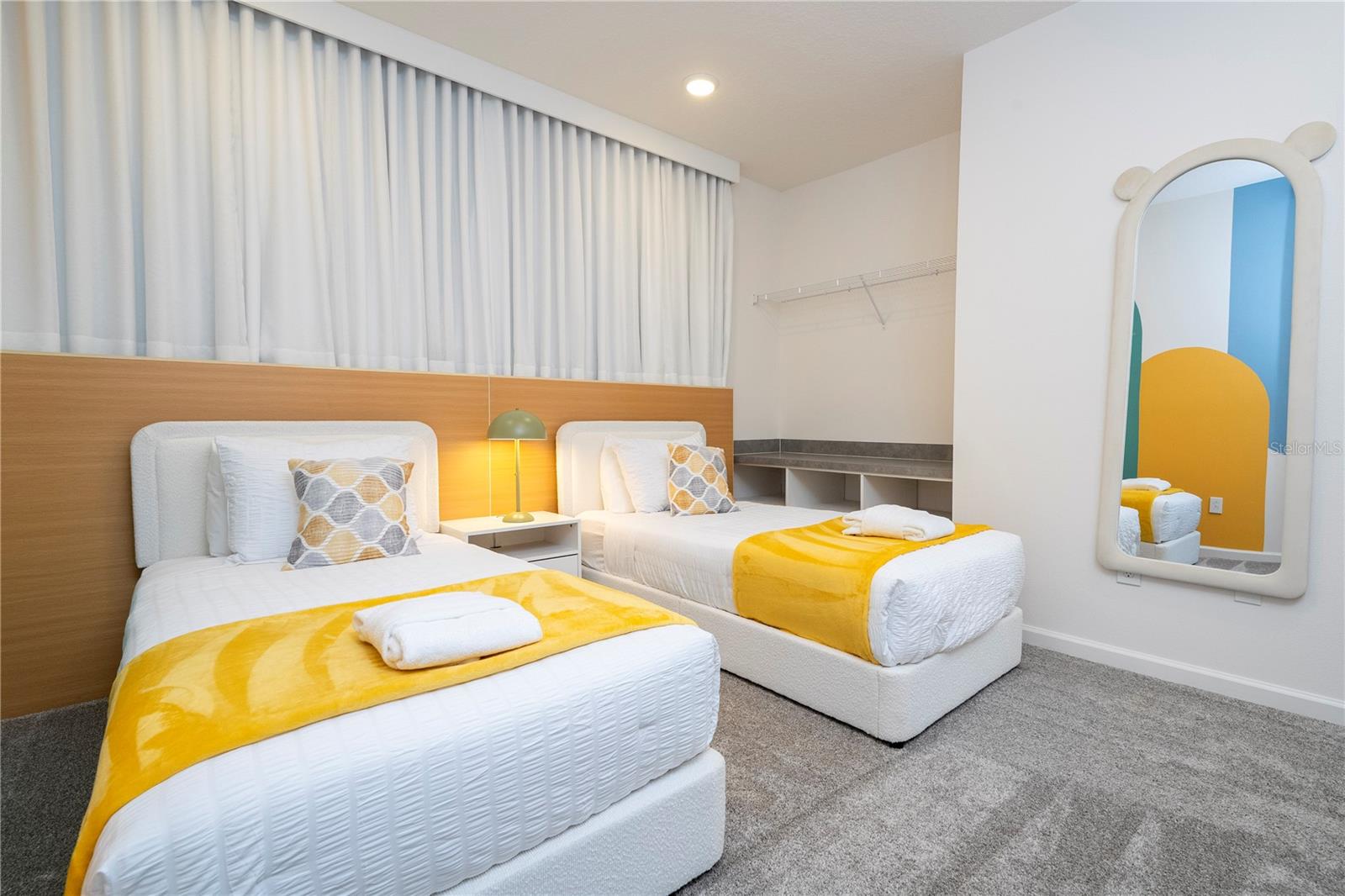 Listing photo id 62 for 5860 High Seas Drive