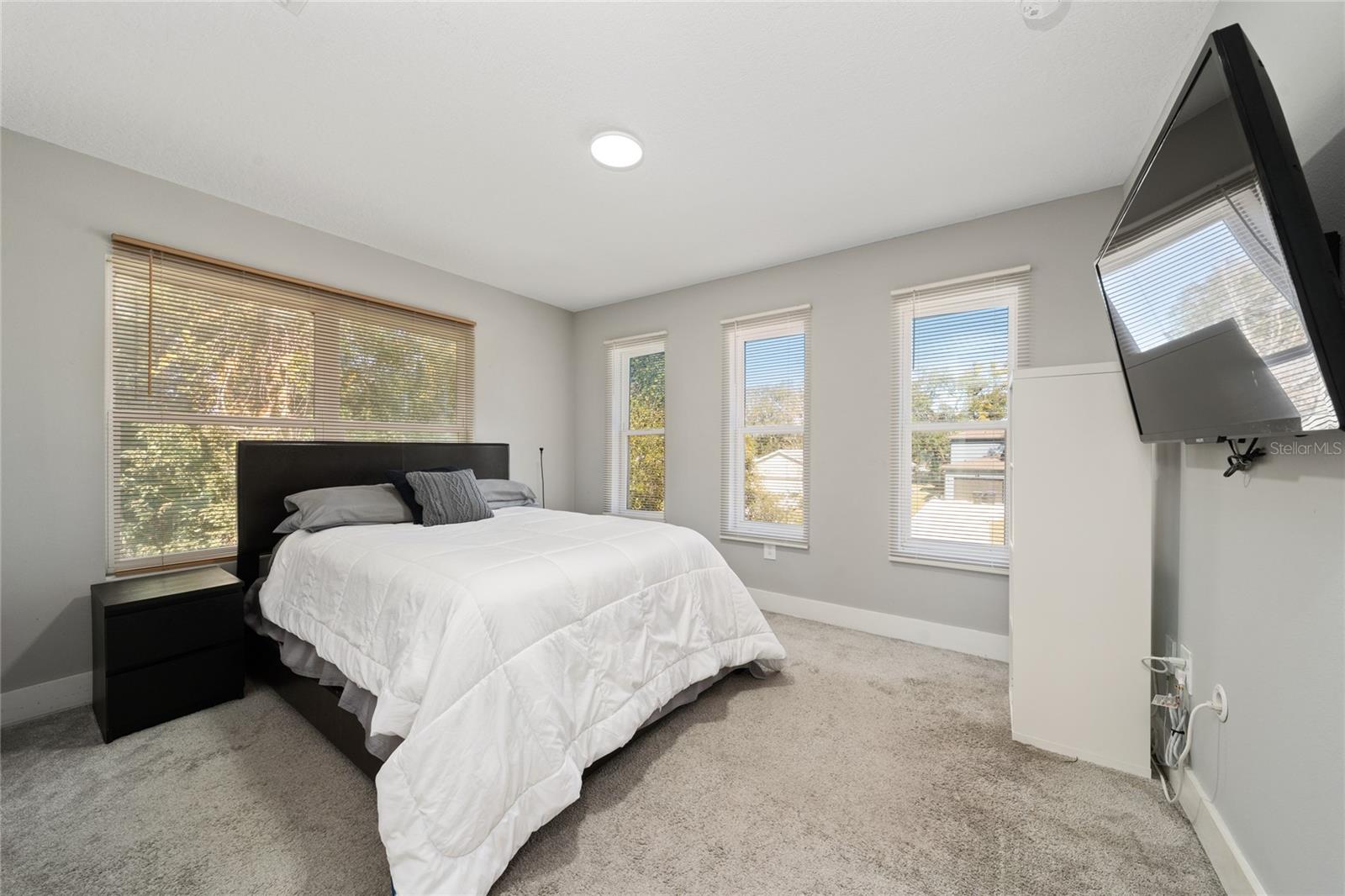 Image 13 of 26 For 328 Cypress Street