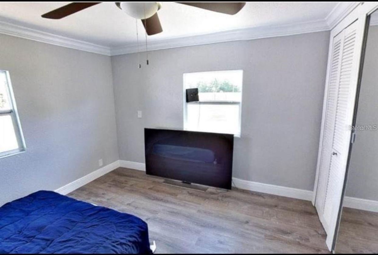 Image 8 of 10 For 3215 Tucker Avenue