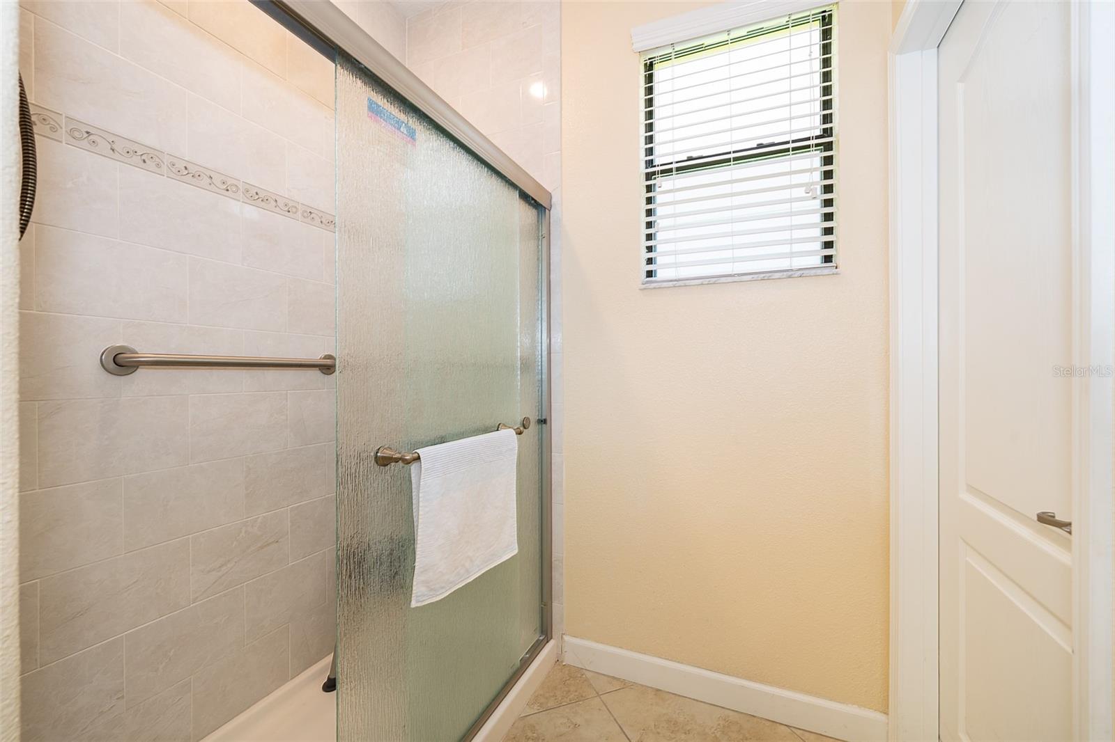 Image 18 of 35 For 2736 Atherton Drive