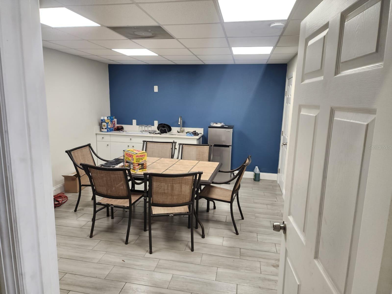 Image 4 of 8 For 1223 Columbia Street