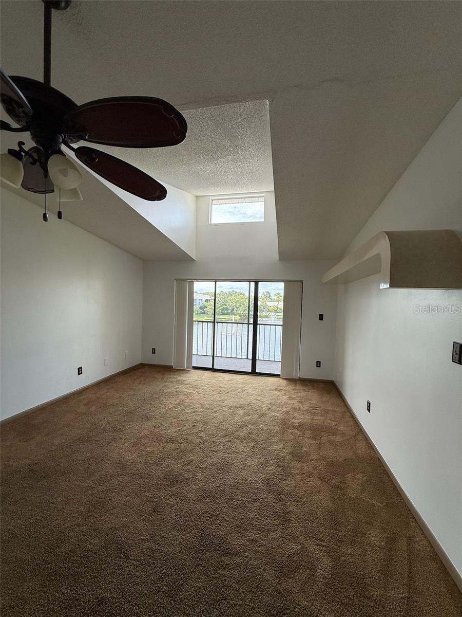 Image 3 of 11 For 1235 Pine Ridge Circle 35