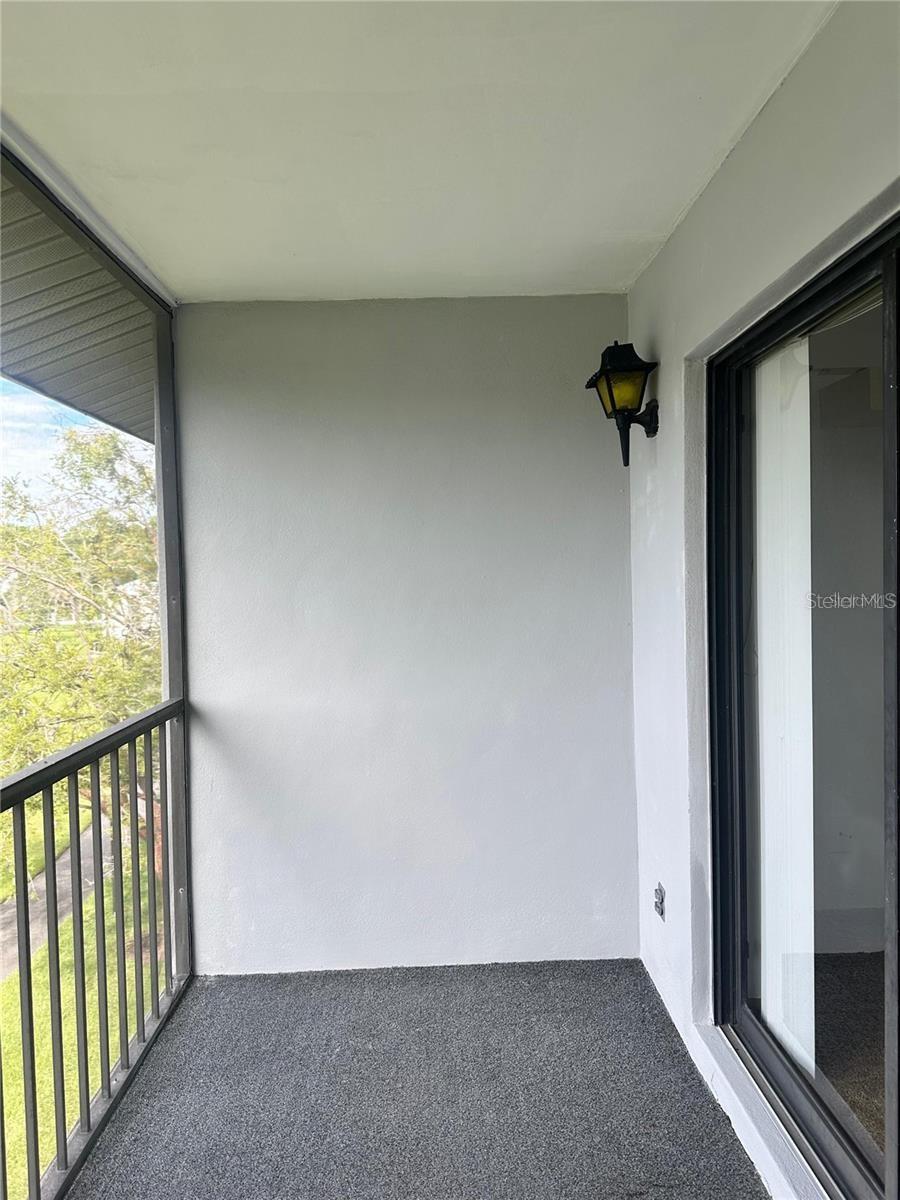 Image 4 of 11 For 1235 Pine Ridge Circle 35