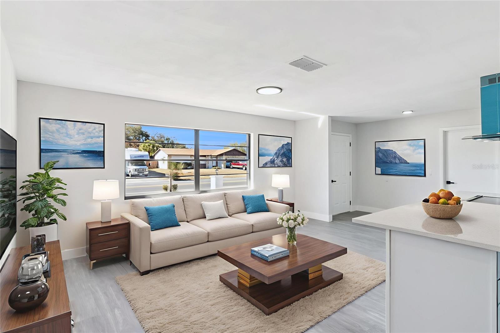 Listing photo id 1 for 2533 Oak Run Boulevard