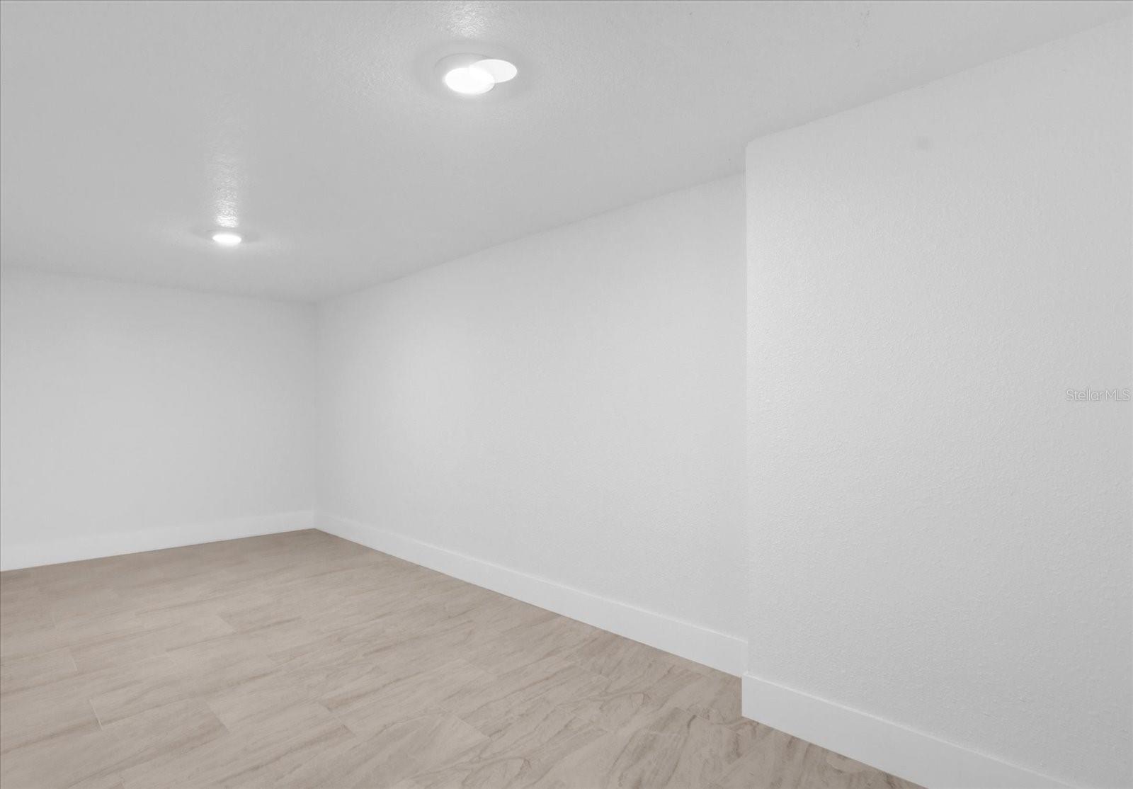 Image 22 of 48 For 5851 Drew Road