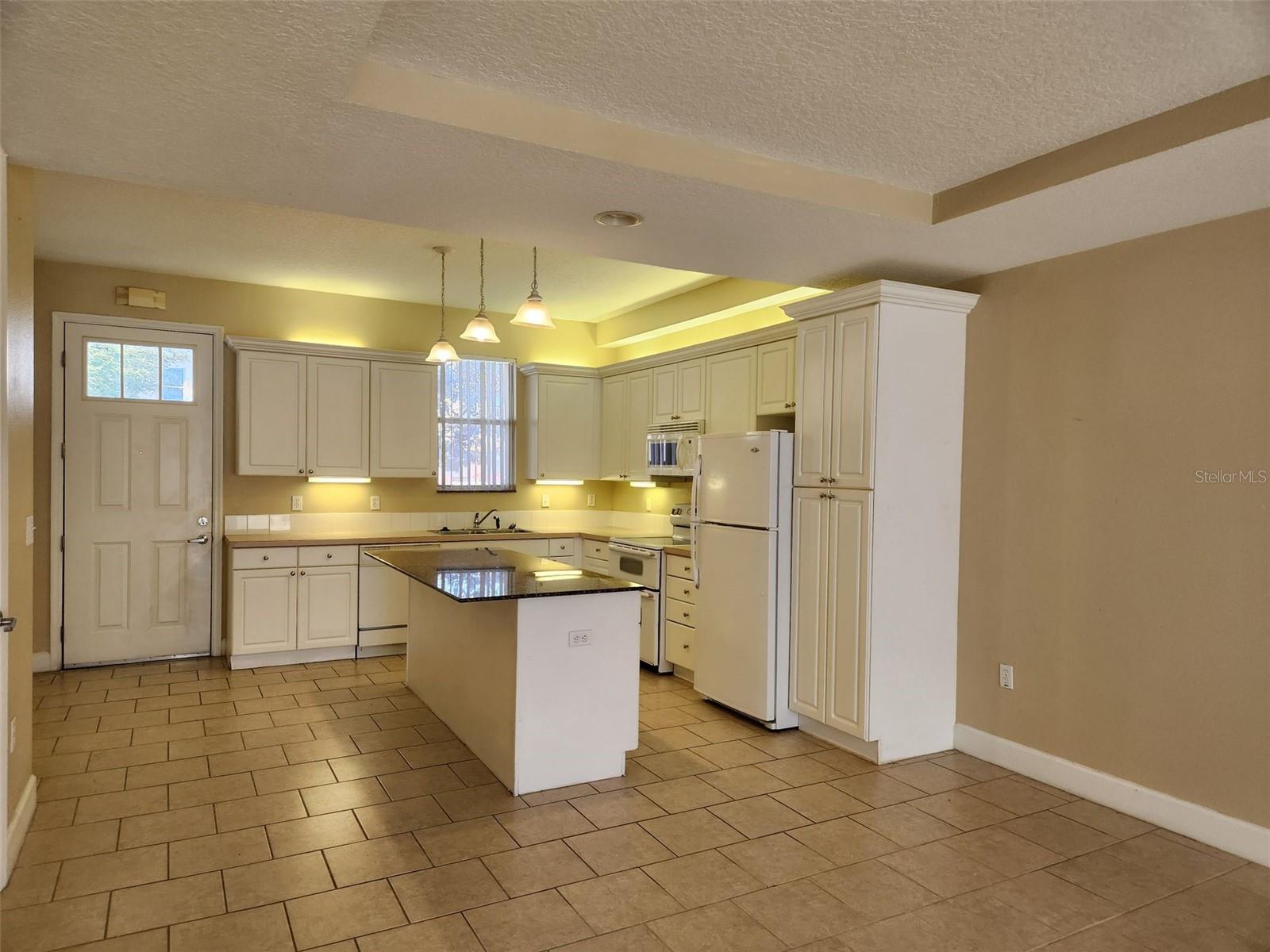 Image 12 of 20 For 609 Cornerstone Drive