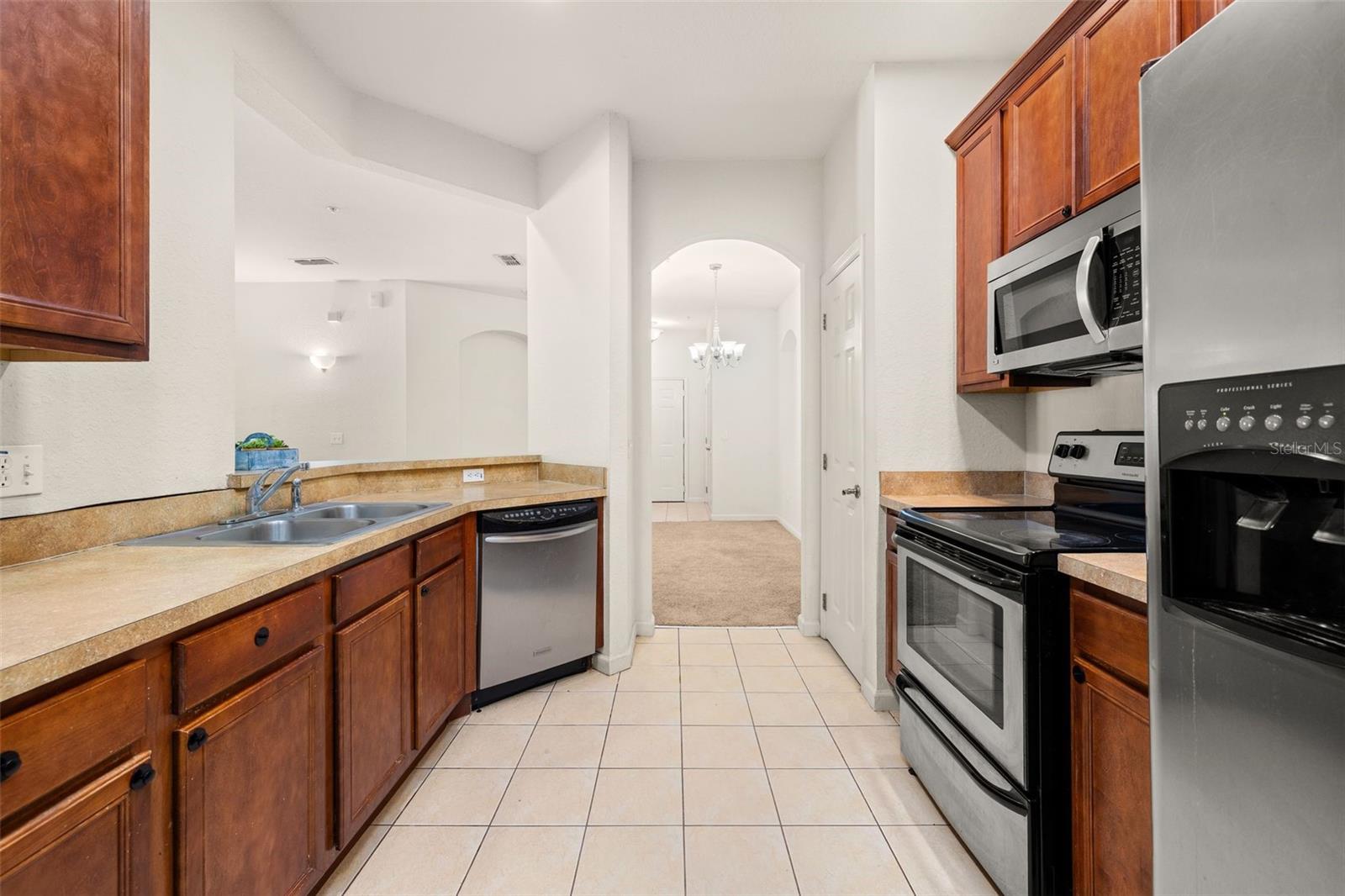 Image 11 of 22 For 3000 Laurel Park Lane 302