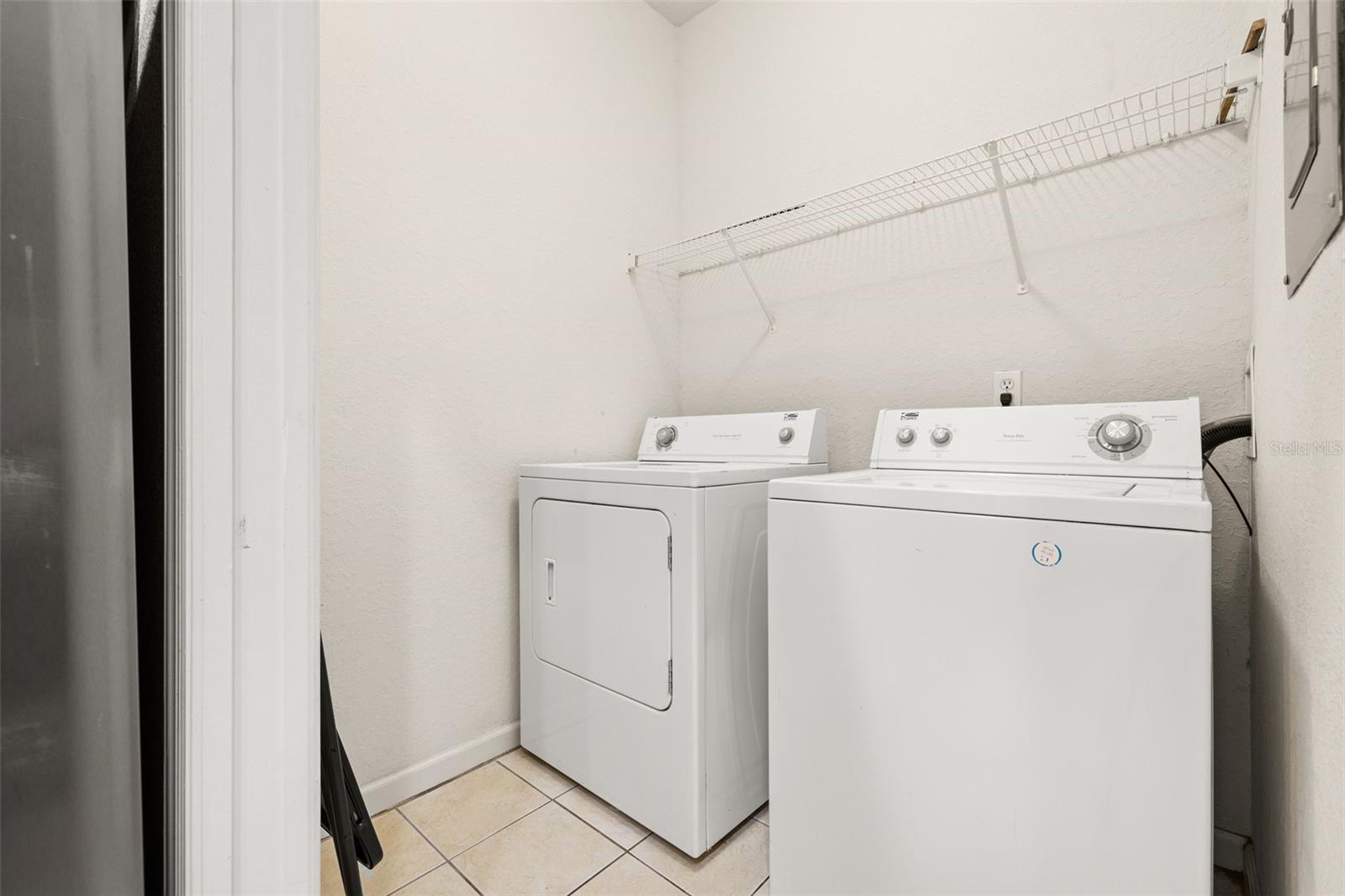 Image 12 of 22 For 3000 Laurel Park Lane 302