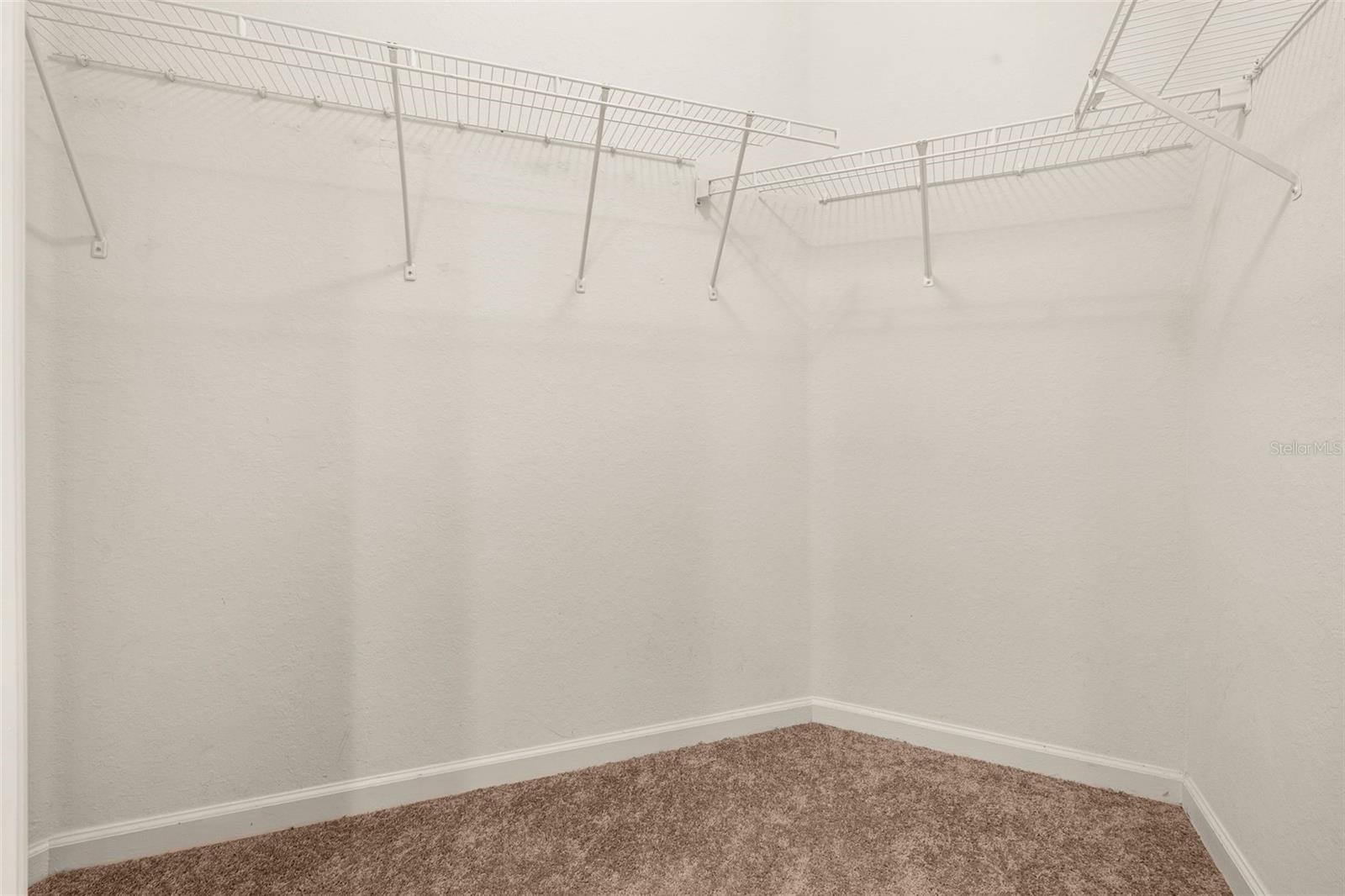 Image 17 of 22 For 3000 Laurel Park Lane 302