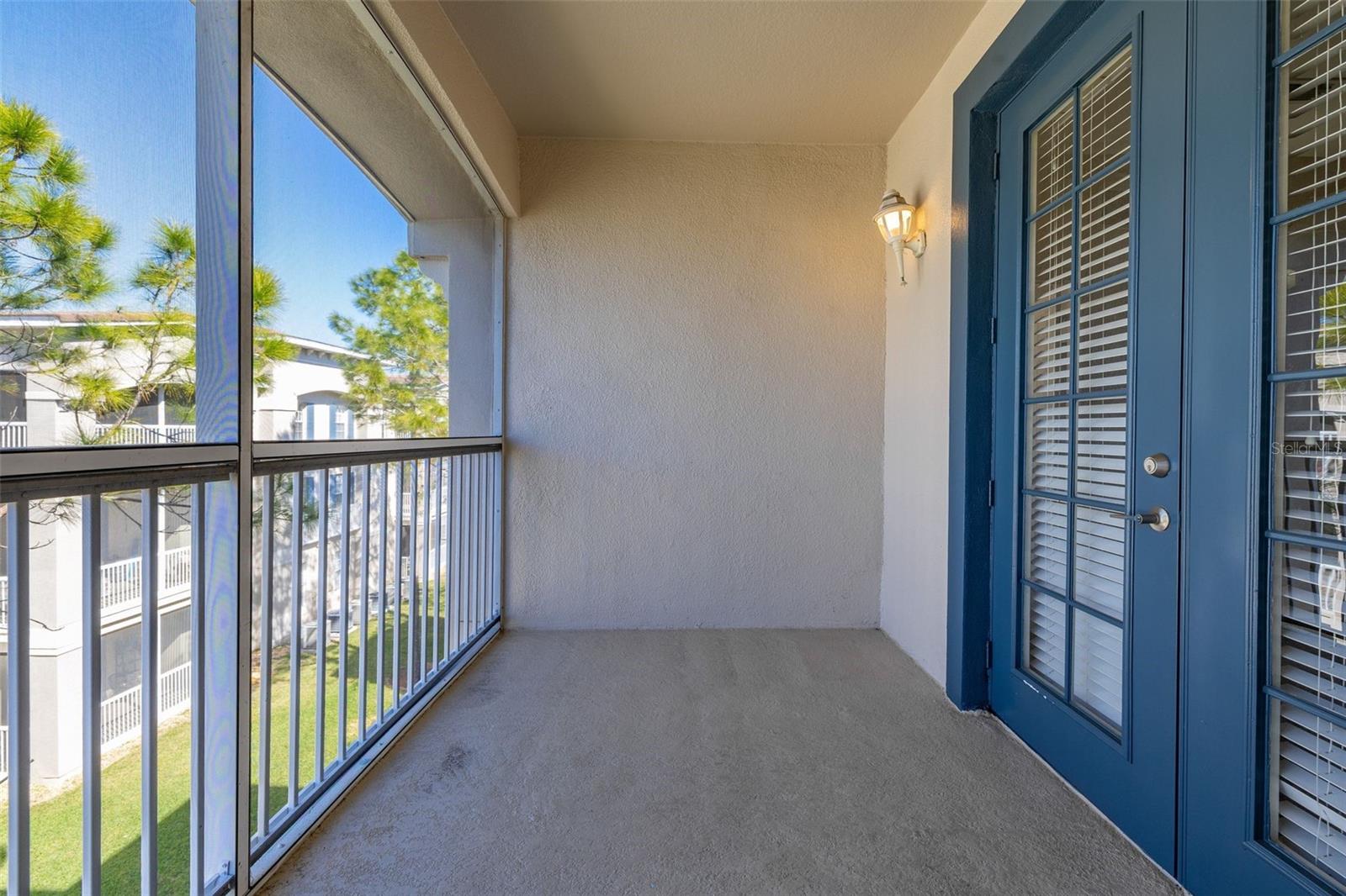 Image 20 of 22 For 3000 Laurel Park Lane 302