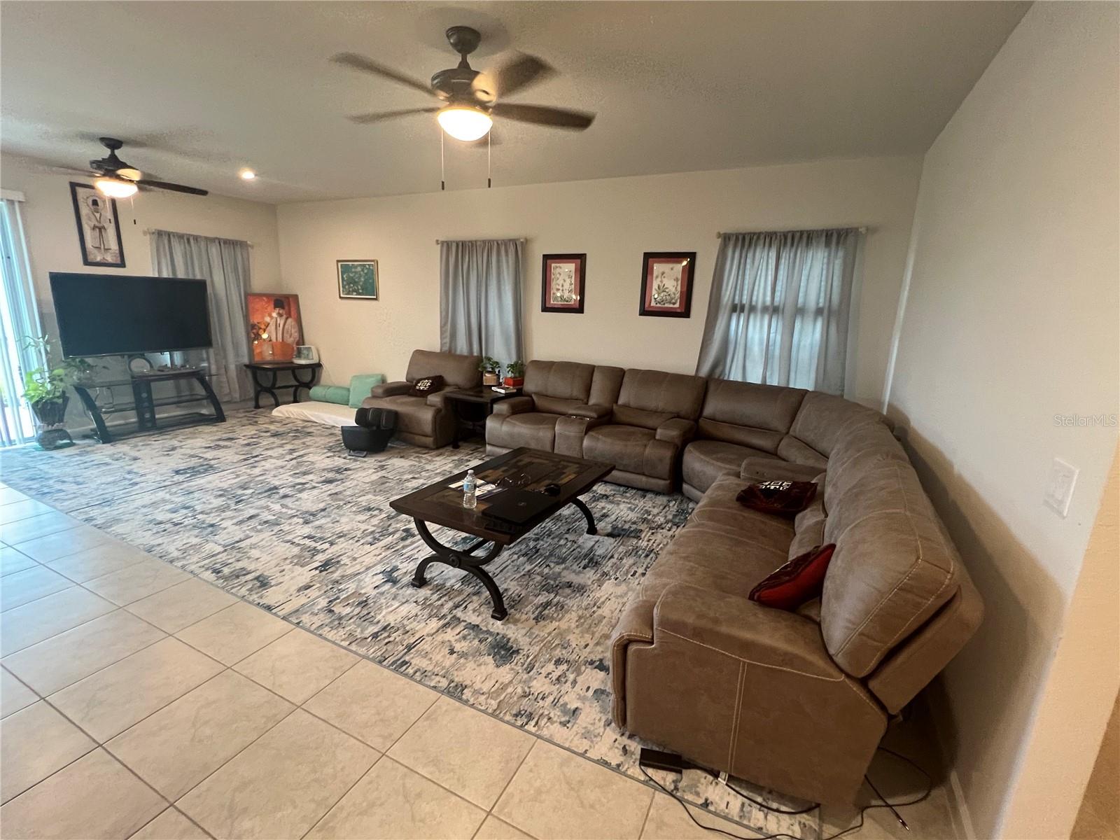 Image 4 of 21 For 2937 Slough Creek Drive