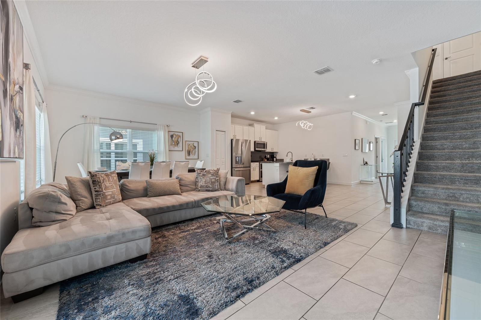 Image 10 of 39 For 1070 Splash Shot Place