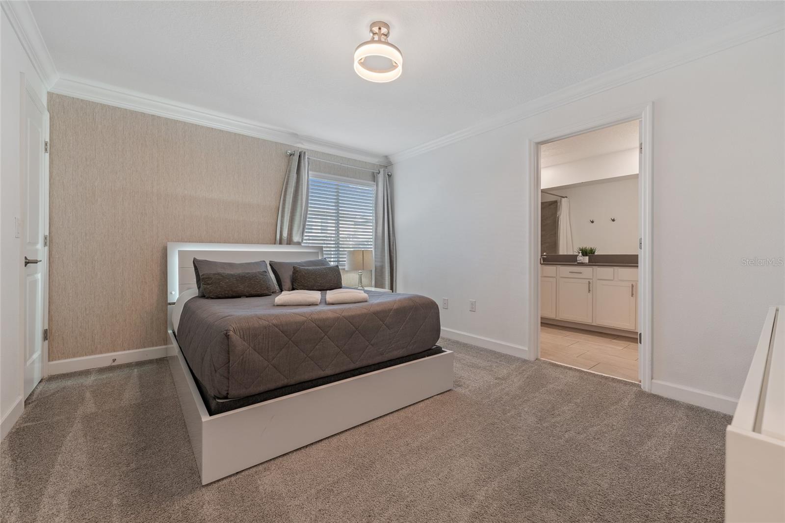 Image 20 of 39 For 1070 Splash Shot Place